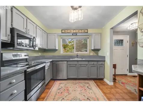 3250 SE Evans Avenue Troutdale OR 97060
