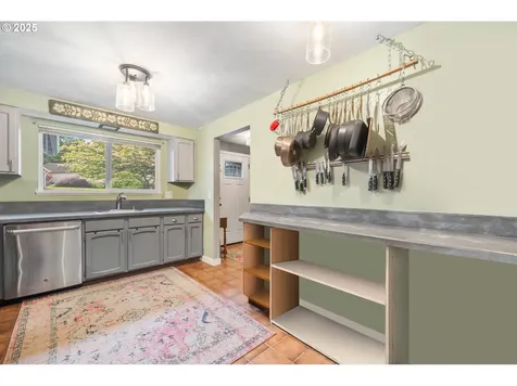 3250 SE Evans Avenue Troutdale OR 97060