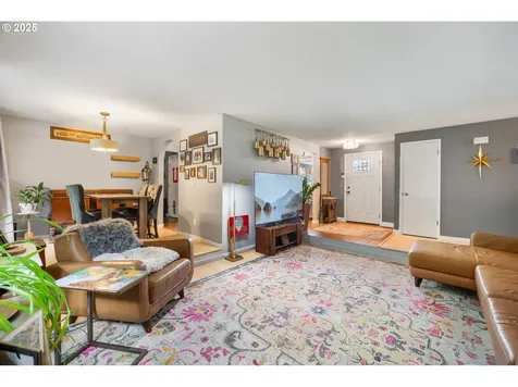 3250 SE Evans Avenue Troutdale OR 97060