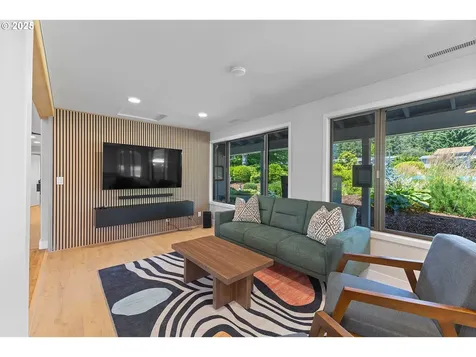 100 SW 195th Avenue Beaverton OR 97006