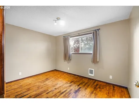 1025 Garfield Avenue Coos Bay OR 97420