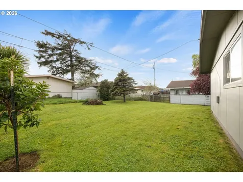 1025 Garfield Avenue Coos Bay OR 97420