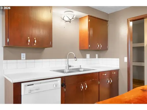 1025 Garfield Avenue Coos Bay OR 97420