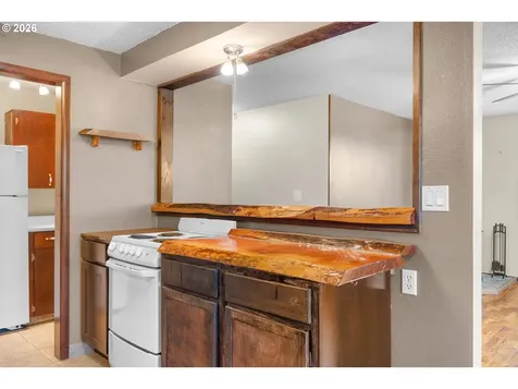 1025 Garfield Avenue Coos Bay OR 97420