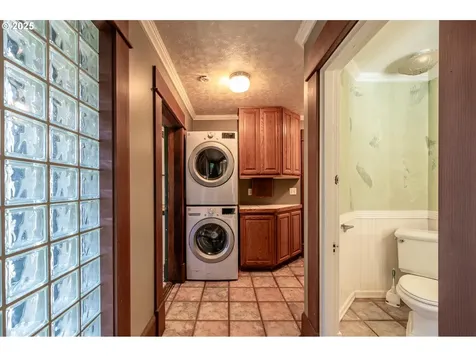 619 S 11th Street Coos Bay OR 97420