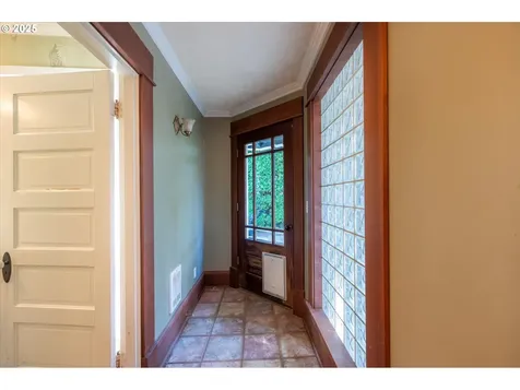 619 S 11th Street Coos Bay OR 97420