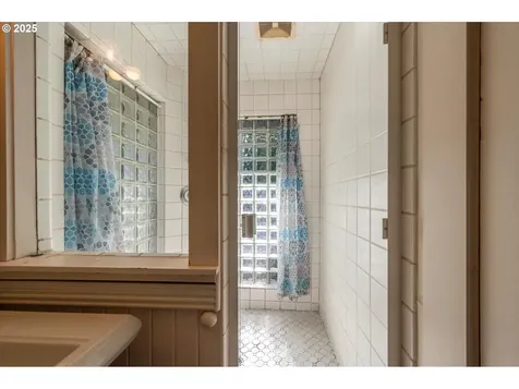 619 S 11th Street Coos Bay OR 97420
