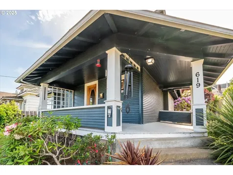 619 S 11th Street Coos Bay OR 97420