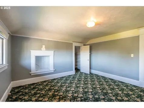 619 S 11th Street Coos Bay OR 97420