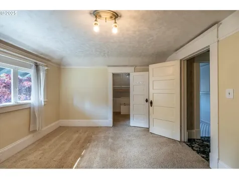 619 S 11th Street Coos Bay OR 97420