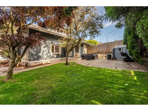 619 S 11th Street Coos Bay OR 97420