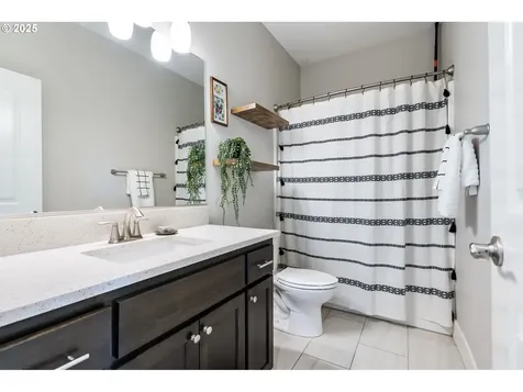 3072 Anastasia Street NW Salem OR 97304