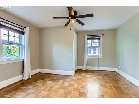 5536 N Delaware Avenue Portland OR 97217