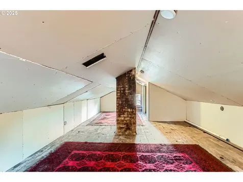 5536 N Delaware Avenue Portland OR 97217
