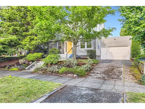 5536 N Delaware Avenue Portland OR 97217