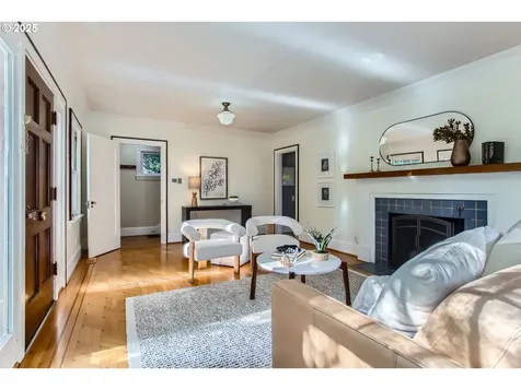 5536 N Delaware Avenue Portland OR 97217