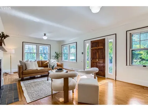 5536 N Delaware Avenue Portland OR 97217