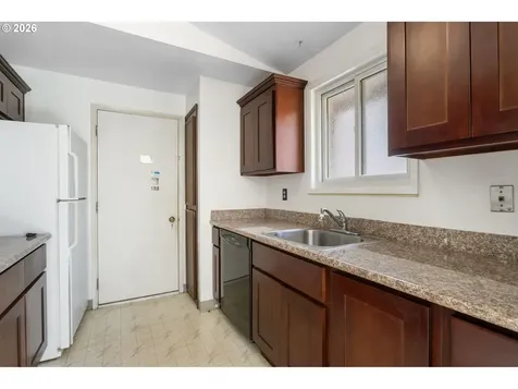 3909 SW Wilbard Street Portland OR 97219