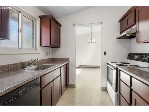 3909 SW Wilbard Street Portland OR 97219