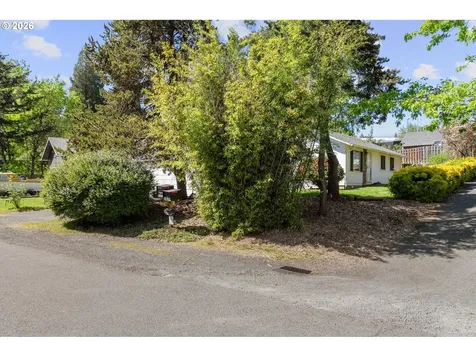3909 SW Wilbard Street Portland OR 97219