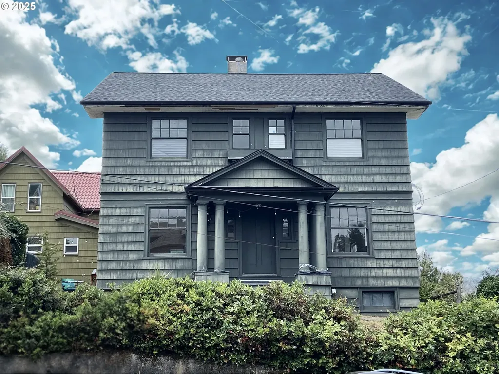 975 16th Street Astoria OR 97103