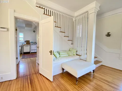 975 16th Street Astoria OR 97103