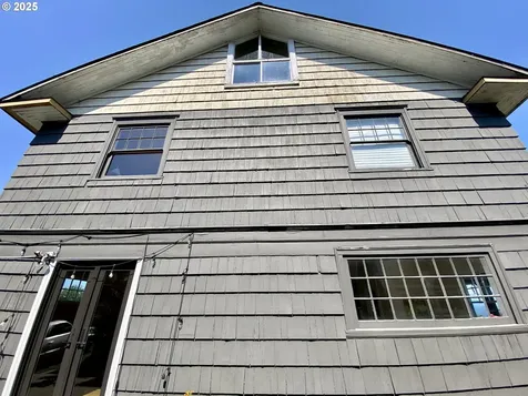 975 16th Street Astoria OR 97103