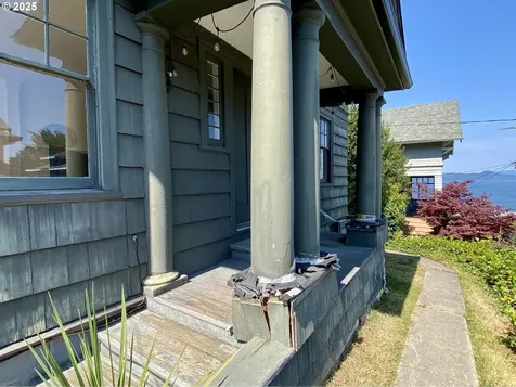 975 16th Street Astoria OR 97103