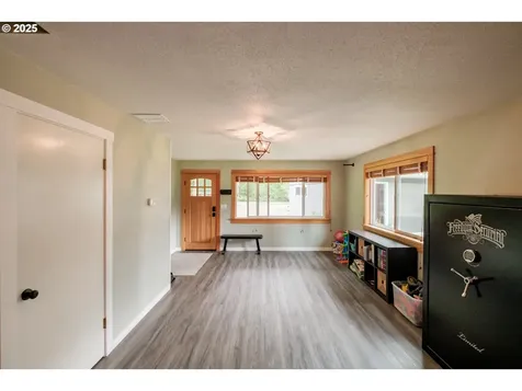 40325 Upper Calapooia Drive Sweet Home OR 97386