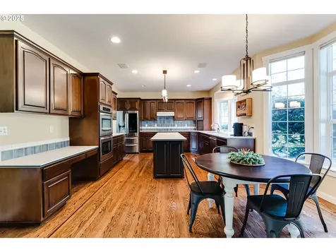 39125 Easton Lane Springfield OR 97478
