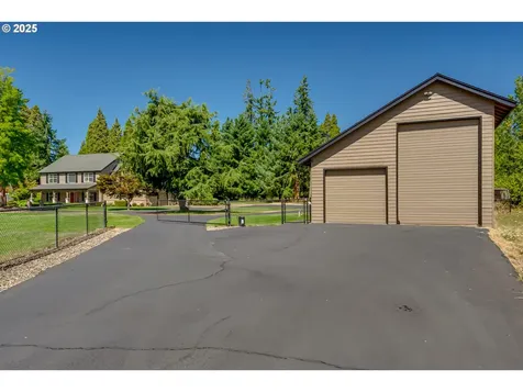 39125 Easton Lane Springfield OR 97478