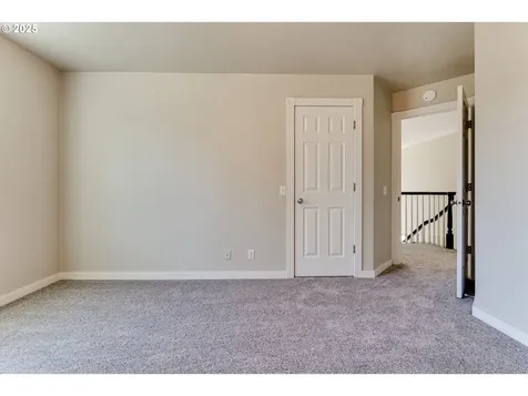 39125 Easton Lane Springfield OR 97478