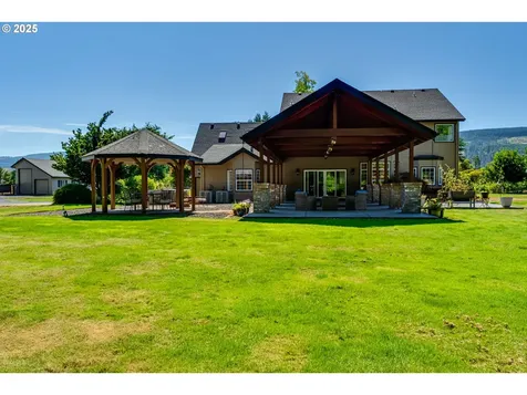39125 Easton Lane Springfield OR 97478