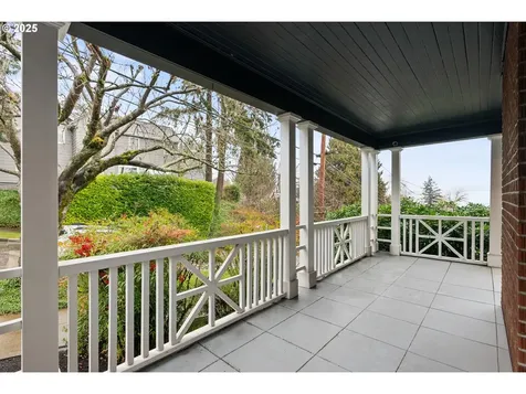 1733 SW Myrtle Street Portland OR 97201