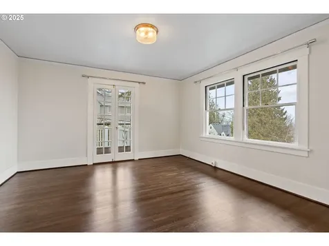 1733 SW Myrtle Street Portland OR 97201
