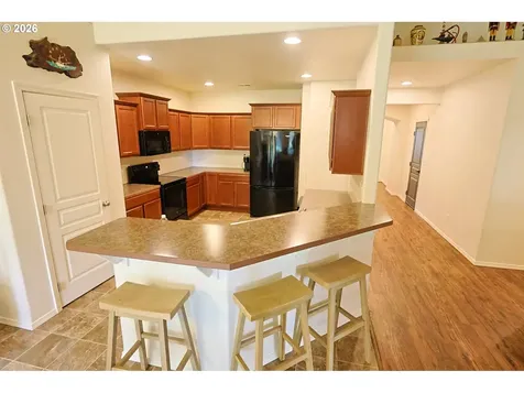 90862 Oyster Cove Lane Coos Bay OR 97420