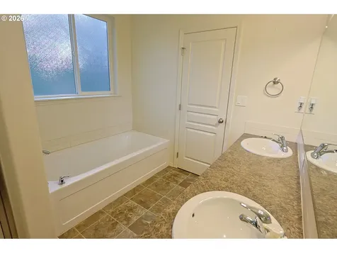 90862 Oyster Cove Lane Coos Bay OR 97420