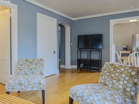 709 SW 16th Avenue Portland OR 97205