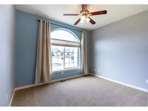 310 Ashwood Street Sutherlin OR 97479
