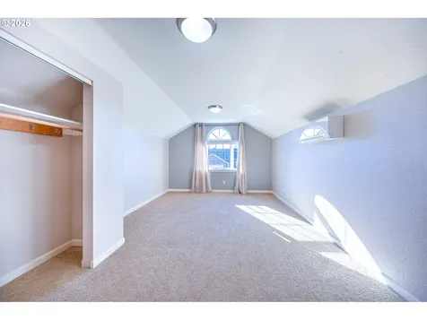 310 Ashwood Street Sutherlin OR 97479