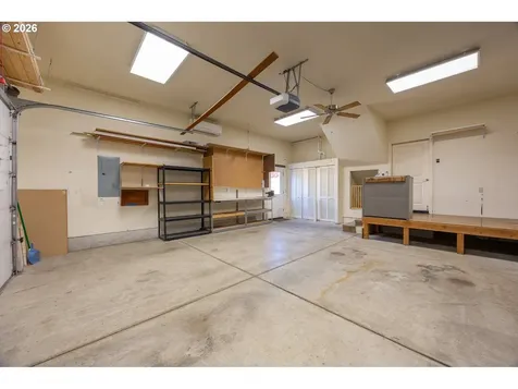 310 Ashwood Street Sutherlin OR 97479