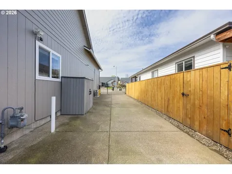 310 Ashwood Street Sutherlin OR 97479