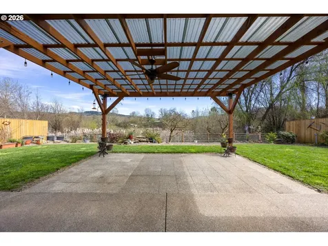 310 Ashwood Street Sutherlin OR 97479