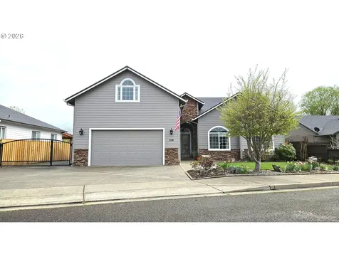 310 Ashwood Street Sutherlin OR 97479