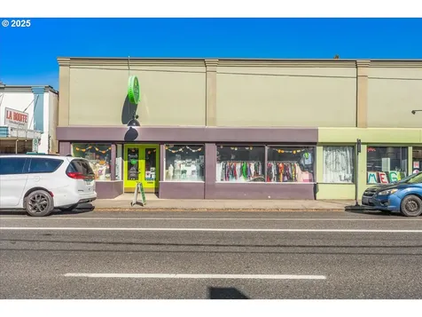 8037 SE Stark Street Portland OR 97215