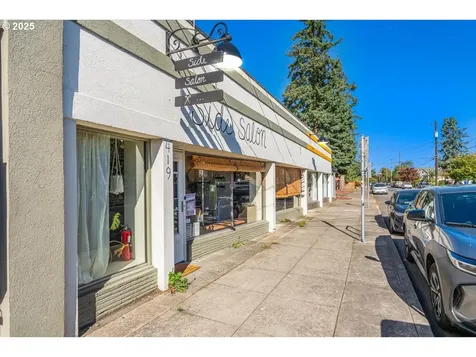 8037 SE Stark Street Portland OR 97215