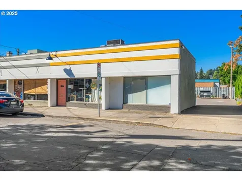 8037 SE Stark Street Portland OR 97215