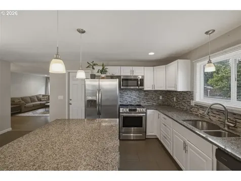 256 Gregory Lane SE Salem OR 97302