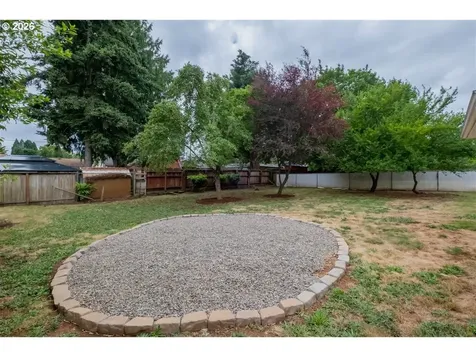 256 Gregory Lane SE Salem OR 97302