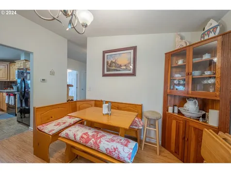 770 N Adams Street Coquille OR 97423